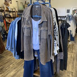 In Good Company - Capsule wardrobing