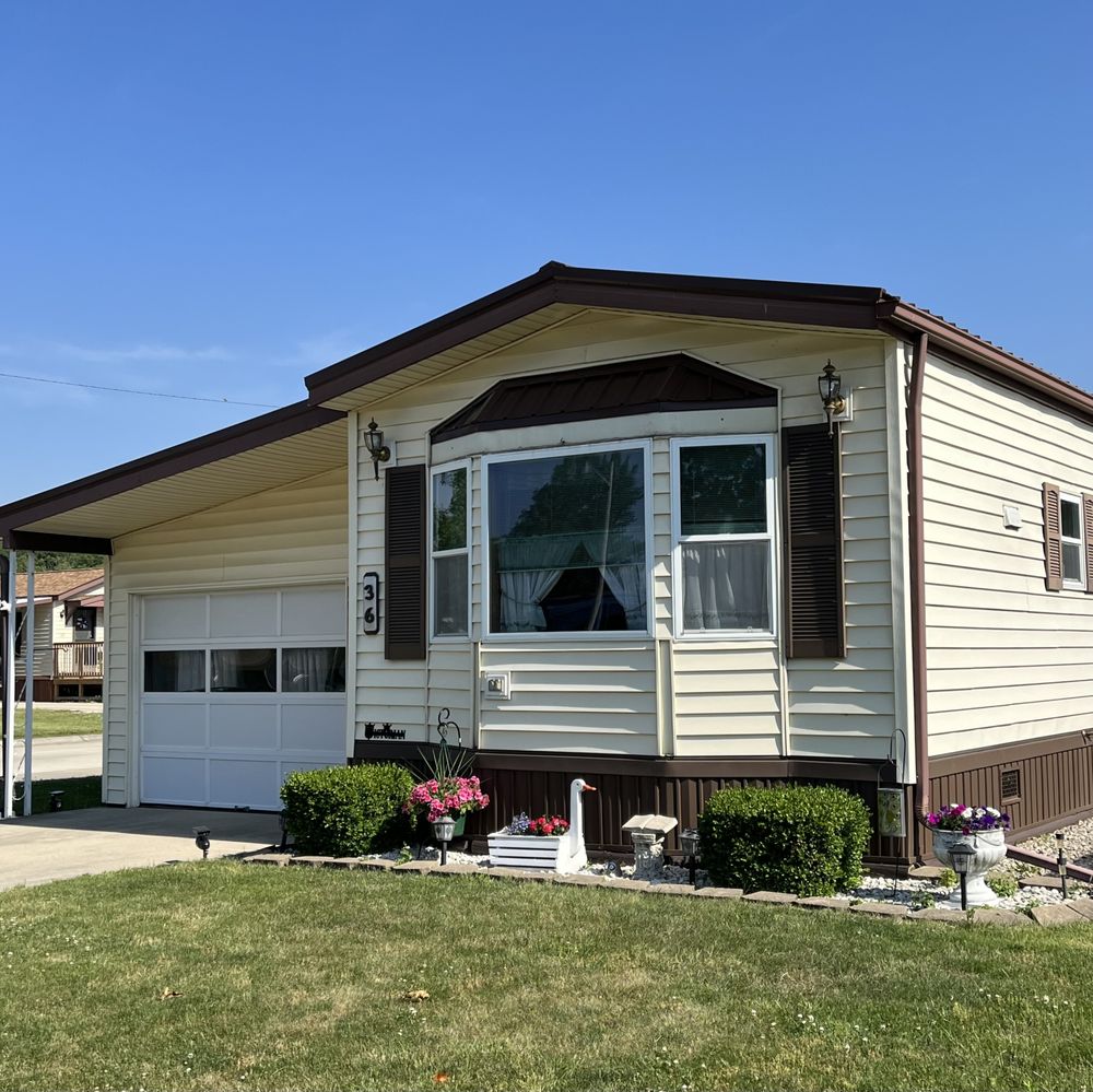 SUNNY DAYS MHC Request Information 608 Blaine Pike, Portland