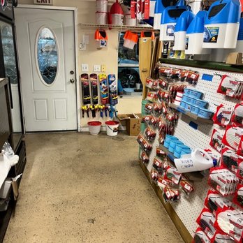 Whiteys Fish Camp - Bait shop interior - Seafood Near Me - Fleming Island, Florida