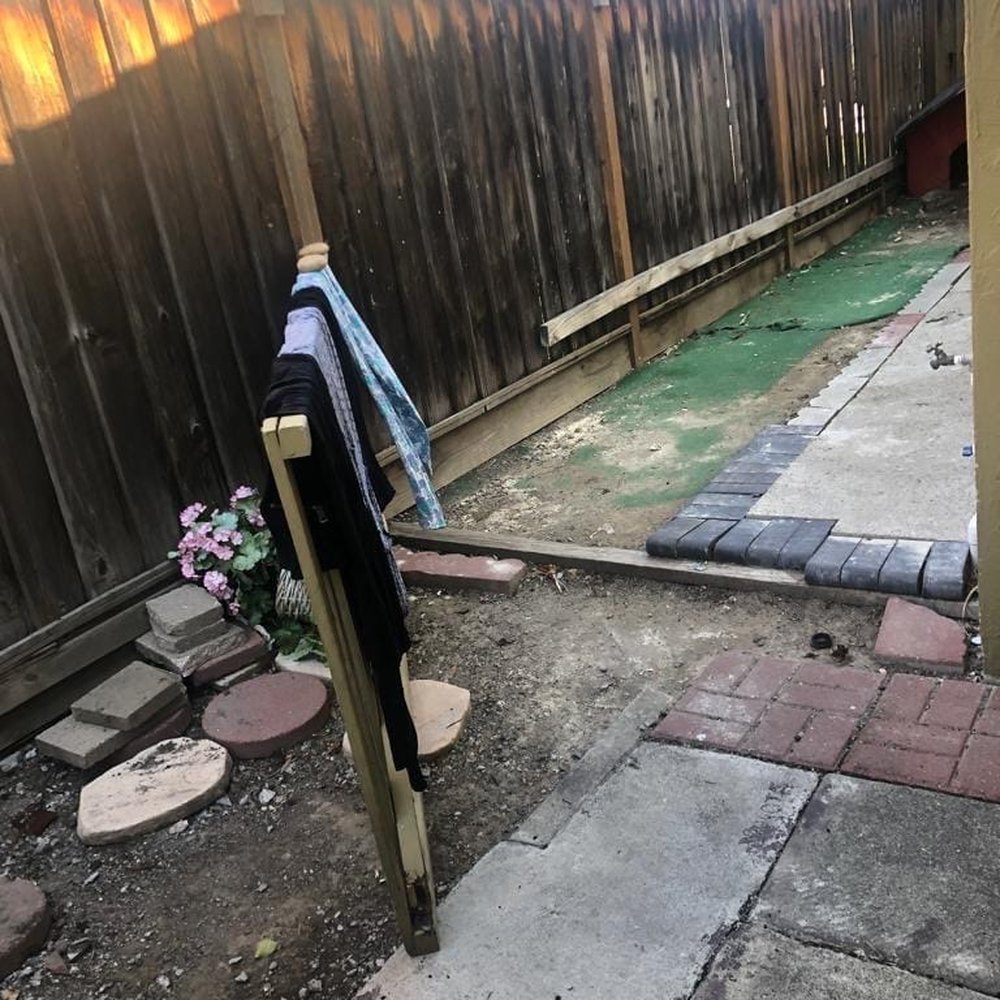 Before - Sideyard Before - Sideyard