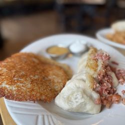 Polish Cottage - 8 Pierogis w/Side of Potato Pancakes