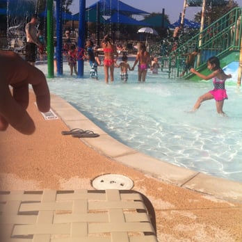 Rosemeade Rainforest Aquatic Complex - Toddler area, play area 1ft pool - Water Parks Near Me - Carrollton, Texas