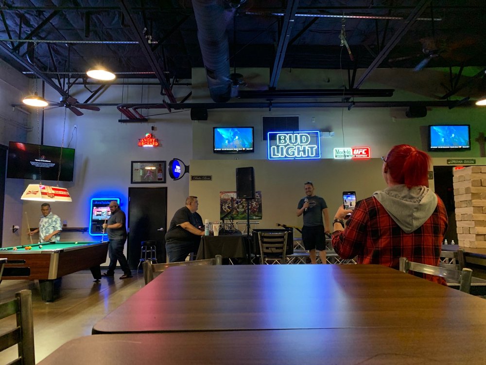 The Hideout, Bakersfield Roadtrippers