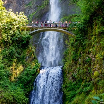 Multnomah Falls - Multnomah Falls - Benson footbridge - Hiking Near Me - Bridal Veil, Oregon Multnomah Falls - Multnomah Falls - Benson footbridge - Hiking Near Me - Bridal Veil, Oregon