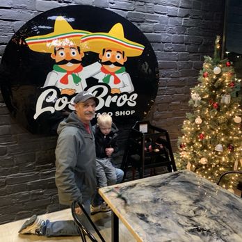 Los Bros Taco Shop - Indoor Seating - Mexican Near Me - Vancouver, Washington