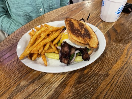 The Landing Eatery & Pub by null