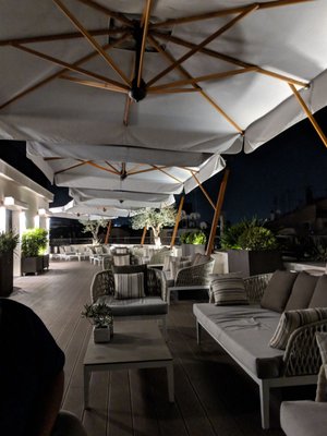 Divinity Restaurant & Lounge Bar by null