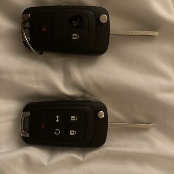 Key4good - New key on the right. Bad broken key on the left - Keys & Locksmiths Near Me Key4good - New key on the right. Bad broken key on the left - Keys & Locksmiths Near Me