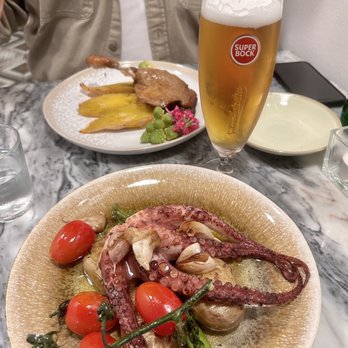 Quermesse - Octopus with potatoes & duck confit with veggies. - Mediterranean Near Me - Lisbon, 11