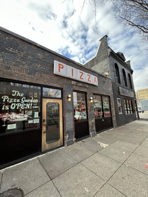 Sonny’s Pizza by null