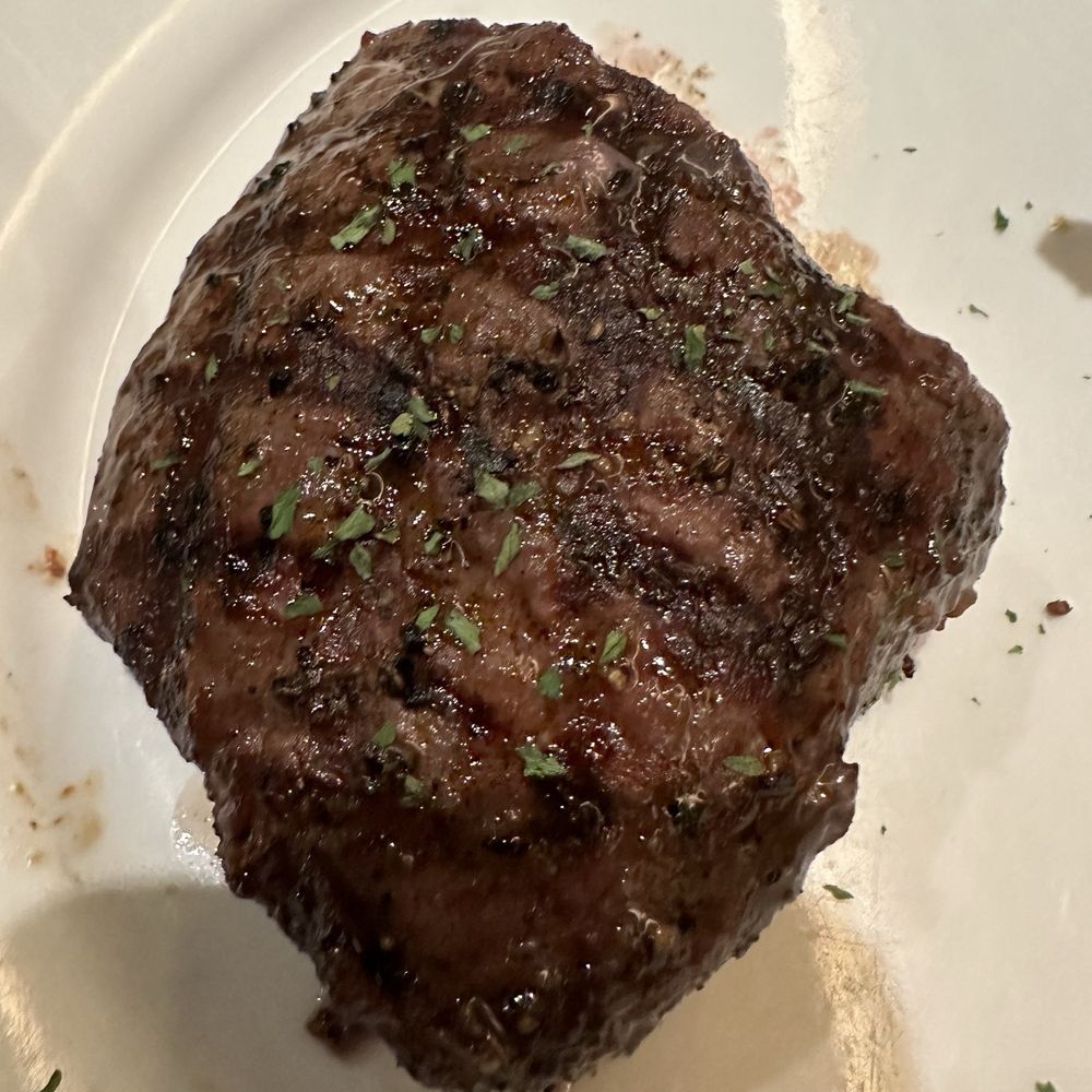 Cheddar's Scratch Kitchen - 6oz steak - Comfort Food Near Me - Fort Worth, Texas