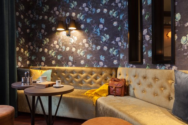 Hotel Elephant Weimar, Autograph Collection by null