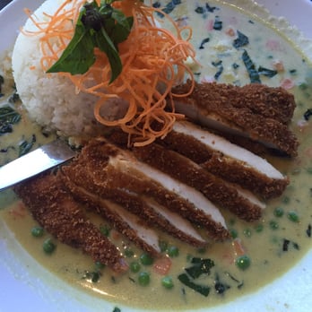 Noodle Wave - Crispy green curry chicken - Thai Near Me - McKinney, Texas Noodle Wave - Crispy green curry chicken - Thai Near Me - McKinney, Texas