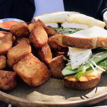 peasants FEAST - Veggie sandwich - American Near Me - Solvang, California