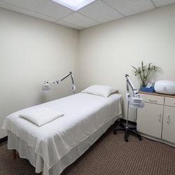 Absolute Care Acupuncture and Wellness