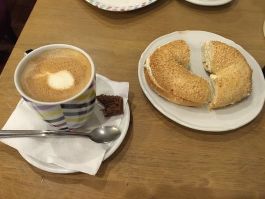 Emilie and the Cool Kids Vieux Nice by null