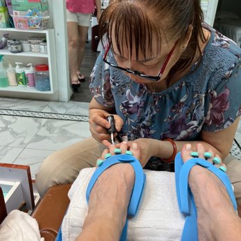Ivy Nails & Spa - Kim giving me a pedicure - Nail Salons Near Me - Middleton, Massachusetts