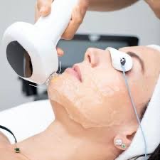 HydroFacial - HydroFacial+ Glow
Cleanse, Exfoliate, Infuse and Hydrate
Our advanced treatment offers deep cleansing and powerful hydration to revitalize your skin. Cleanse, exfoliate and extract impurities, and delivers a variety of rejuvenating serums to hydrate the skin, leaving it looking plump and glowing. HydroFacial - HydroFacial+ Glow
Cleanse, Exfoliate, Infuse and Hydrate
Our advanced treatment offers deep cleansing and powerful hydration to revitalize your skin. Cleanse, exfoliate and extract impurities, and delivers a variety of rejuvenating serums to hydrate the skin, leaving it looking plump and glowing.