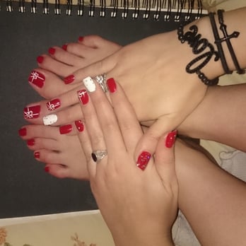 Le Nails - Mani & pedi for Xmas time! Love it :)!! - Nail Salons Near Me - Sun Valley, California Le Nails - Mani & pedi for Xmas time! Love it :)!! - Nail Salons Near Me - Sun Valley, California