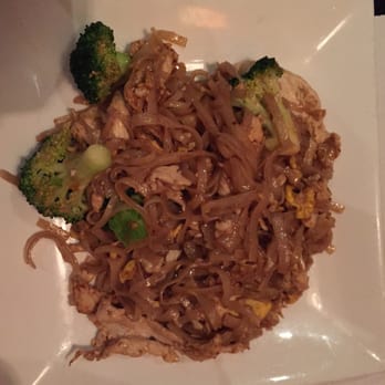 BKNY Thai Restaurant - Pad See Ew with Long Noodles - Thai Near Me - Bayside, New York BKNY Thai Restaurant - Pad See Ew with Long Noodles - Thai Near Me - Bayside, New York