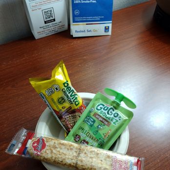 Comfort Inn Mount Shasta Area - Snacks - Hotels Near Me - Weed, California Comfort Inn Mount Shasta Area - Snacks - Hotels Near Me - Weed, California