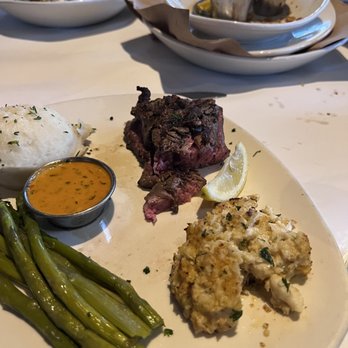 Bonefish Grill - That's how the filet and crab cake looked - Seafood Near Me - Clearwater, Florida