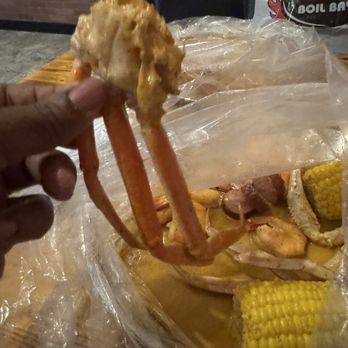 Boil Bay Seafood City - The itty bitty snow crab leg cluster the waitress stated it's normal - Cajun/Creole Near Me - Norfolk, Virginia Boil Bay Seafood City - The itty bitty snow crab leg cluster the waitress stated it's normal - Cajun/Creole Near Me - Norfolk, Virginia