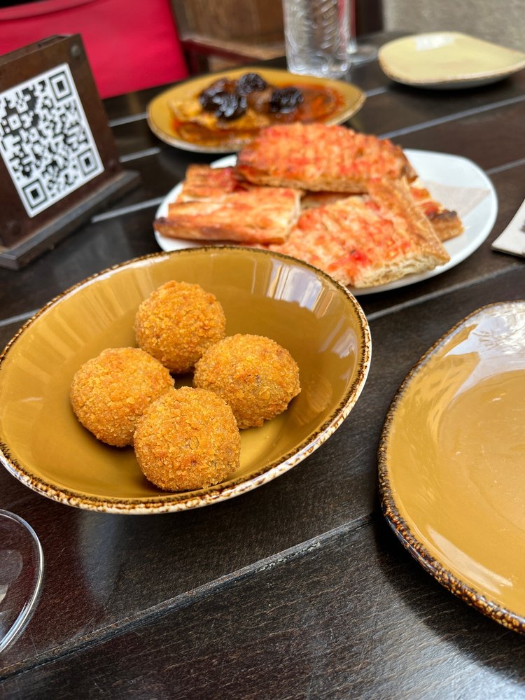 BORMUTH Updated August 2024 261 Photos & 172 Reviews Carrer del