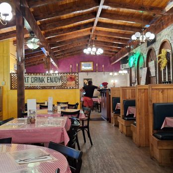 DeNicola's Restaurant - It's consistent with what would be an "East Coast Italian style" eatery, which works well for me - Italian Near Me - Portland, Oregon DeNicola's Restaurant - It's consistent with what would be an "East Coast Italian style" eatery, which works well for me - Italian Near Me - Portland, Oregon