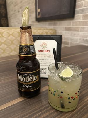 Uno Más Street Tacos + Spirits by null