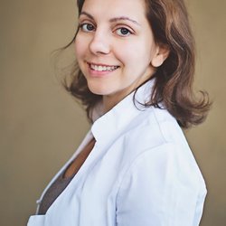 LA Dental Clinic - Dr Azy Nasiry