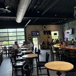 Crank Arm Brewing Company - Interior