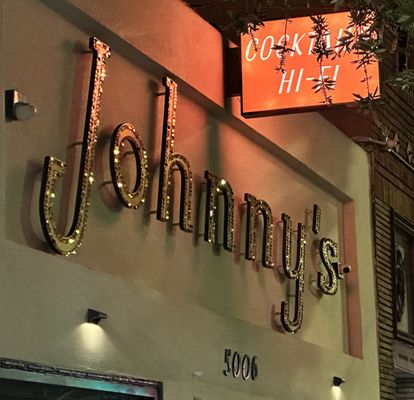 Johnny's - Cocktails & Hi-Fi by null