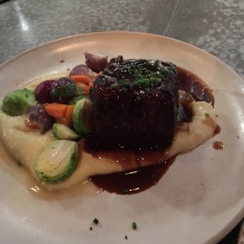 Brewer's Tap & Table - Delicious short ribs - New American Near Me - Waltham, Massachusetts