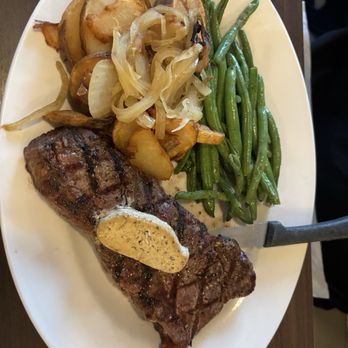 Creekside Restaurant & Bar - Stoughton Strip Steak - New American Near Me - Brecksville, Ohio Creekside Restaurant & Bar - Stoughton Strip Steak - New American Near Me - Brecksville, Ohio