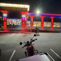 White Plains Coach Diner - Outside