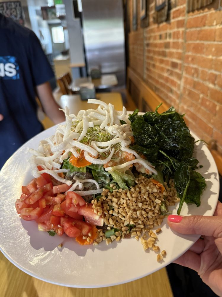 Food from Naked Noodle