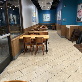Rubio's Coastal Grill - Inside - Mexican Near Me - San Diego, California