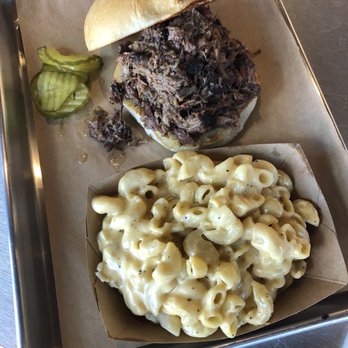 Heim Barbecue - Chopped beef with green chili mac - Barbeque Near Me - Dallas, Texas Heim Barbecue - Chopped beef with green chili mac - Barbeque Near Me - Dallas, Texas