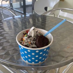 Yogurt Zone - Yum