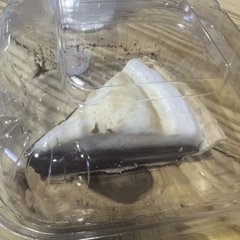 NC Seafood Restaurant - Chocolate pie - Seafood Near Me - Raleigh, North Carolina NC Seafood Restaurant - Chocolate pie - Seafood Near Me - Raleigh, North Carolina