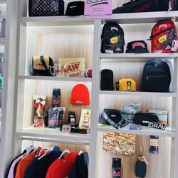 Bahama Mama - Merchandise and bags