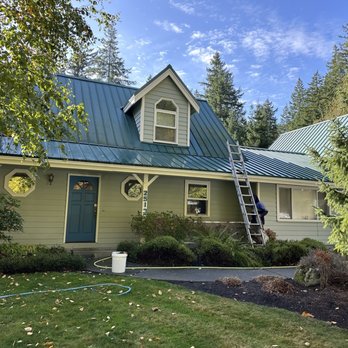 All Valley Exterior Cleaning - The before shot - Window Washing Near Me - Anacortes, Washington All Valley Exterior Cleaning - The before shot - Window Washing Near Me - Anacortes, Washington