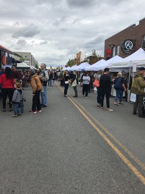 Kendall Yards Night Market by null