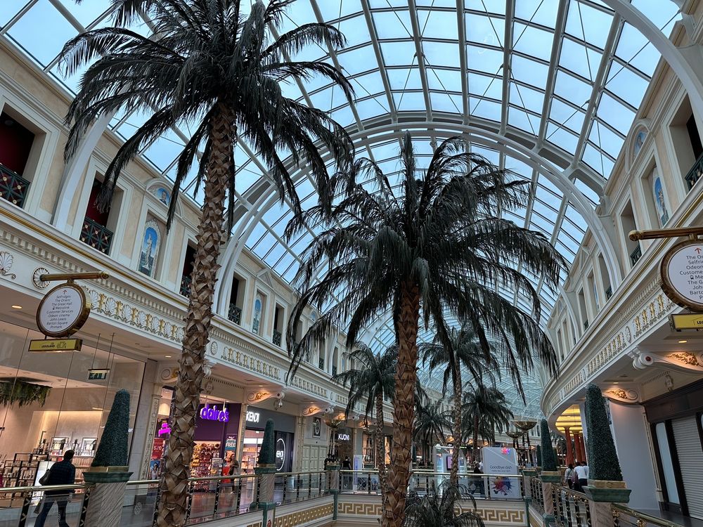 INTU TRAFFORD CENTRE Updated September 2024 108 Photos & 144