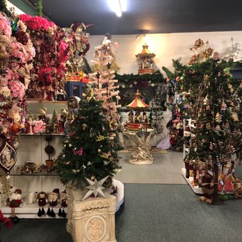 Secret Garden - Lots of Xmas stuff - Gift Shops Near Me - Sugarcreek, Ohio