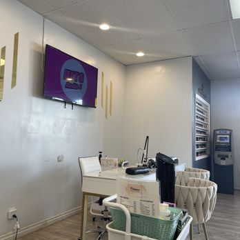 Polished Nail Lounge - Nail Salons Near Me - Orange, California Polished Nail Lounge - Nail Salons Near Me - Orange, California