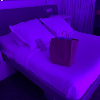 YOTEL Boston - tight squeeze - Hotels Near Me - Boston, Massachusetts YOTEL Boston - tight squeeze - Hotels Near Me - Boston, Massachusetts