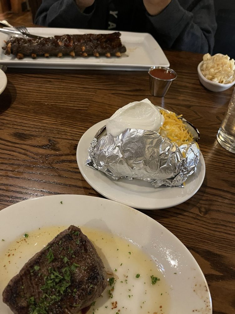 WYOMING’S RIB & CHOP HOUSE GILLETTE Updated September 2024 105