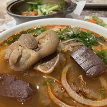 Co Ba Saigon - Bun Bo Hue 8.5/10 - Vietnamese Near Me - Sacramento, California